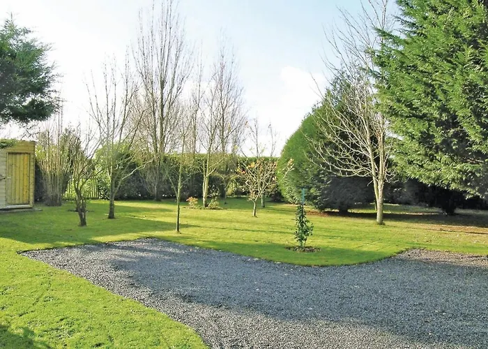 Vakantiehuis 1 Bedroom Awesome In Carolles