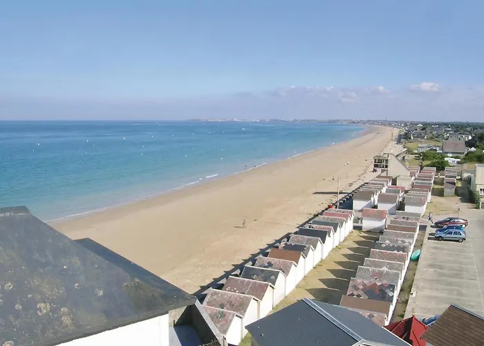 Vakantiehuis 1 Bedroom Awesome In Carolles