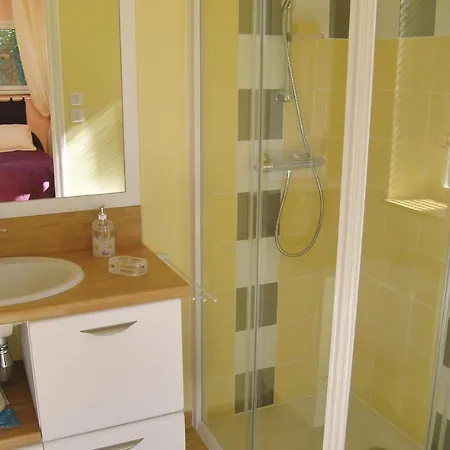 1 Bedroom Awesome In * Carolles