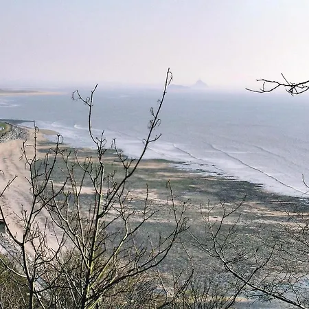 1 Bedroom Awesome In Σπίτι διακοπών Carolles