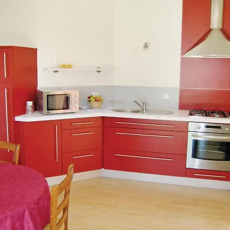 1 Bedroom Awesome In Holiday home Carolles